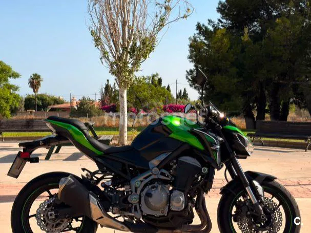 Kawasaki Z900 - Vista 6