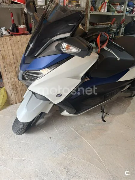 Honda Forza 125 - Vista 4