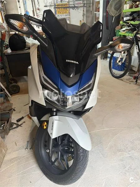 Honda Forza 125 - Vista 5