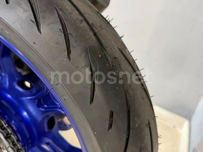 Yamaha YZF-R3 - Vista 3
