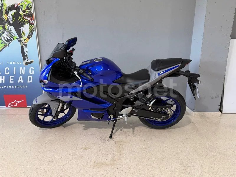 Yamaha YZF-R3 - Vista 4