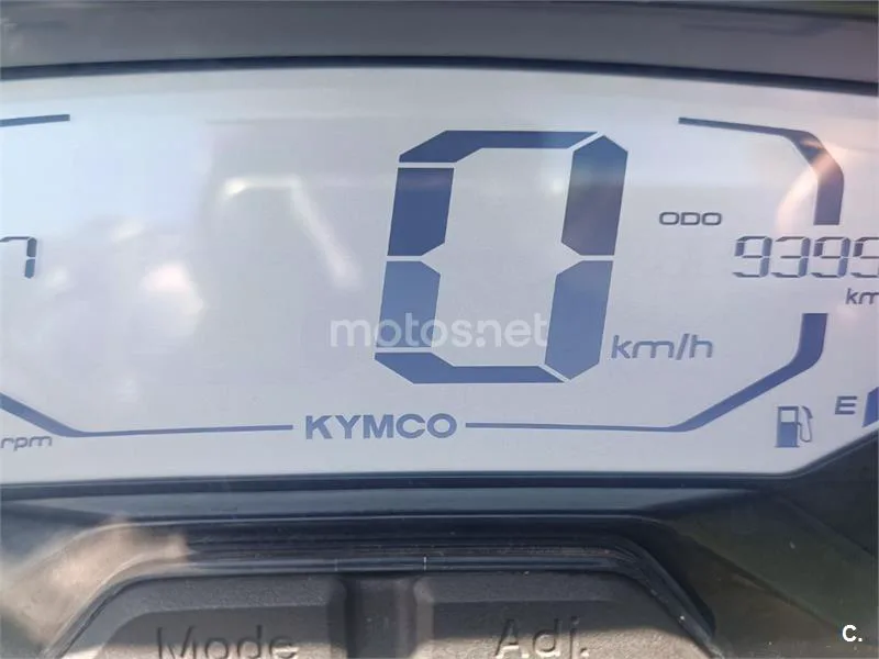 Kymco Sky Town 125 - Vista 11