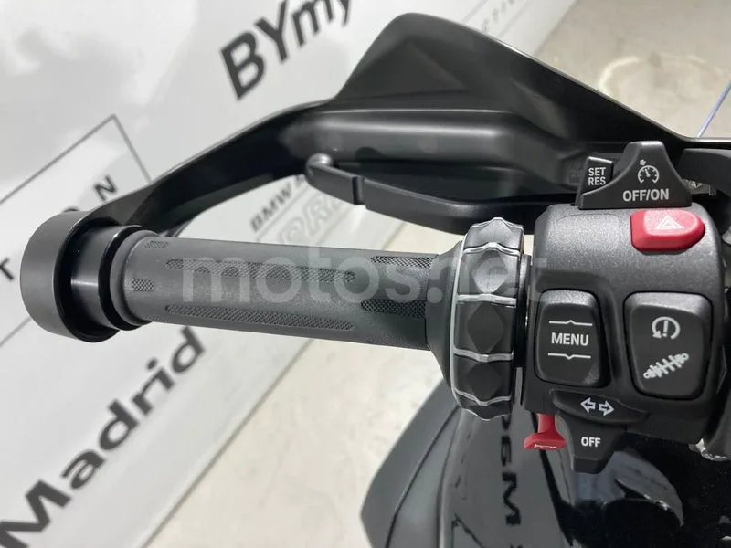 BMW F 900 GS - Vista 7
