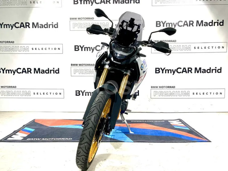 BMW F 900 GS - Vista 3