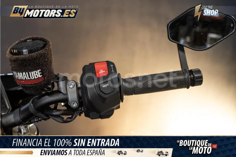 Yamaha MT-09 - Vista 21
