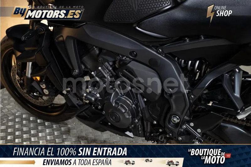 Yamaha MT-09 - Vista 23