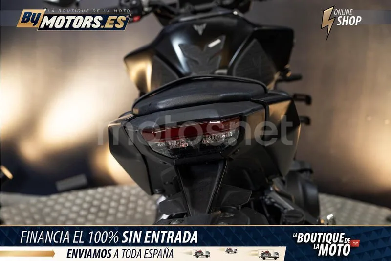 Yamaha MT-09 - Vista 24