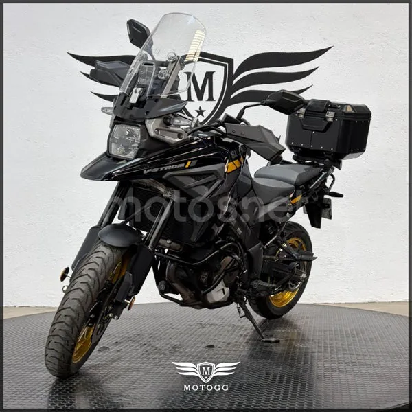 Suzuki V-Strom 1050 - Vista 3