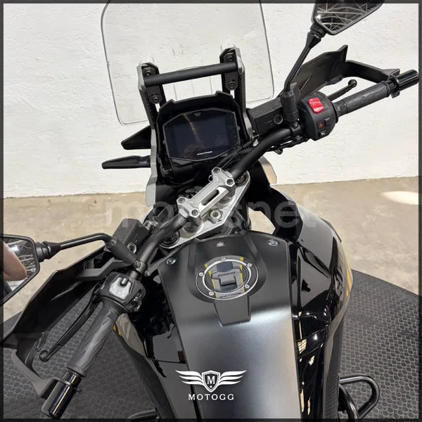 Suzuki V-Strom 1050 - Vista 7