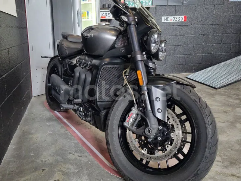 Triumph Rocket 3 - Vista 4