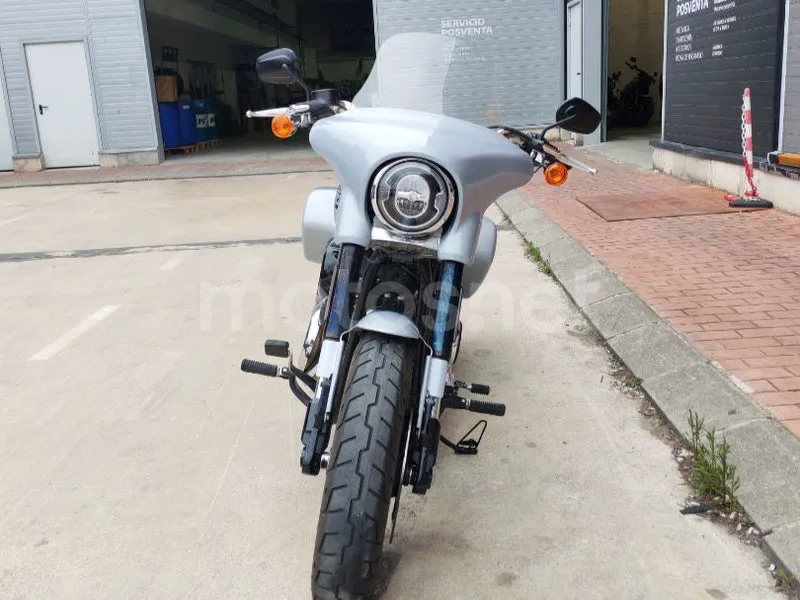Harley-Davidson Sport Glide - Vista 13