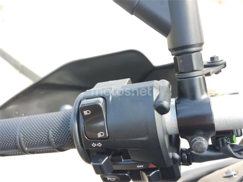 Yamaha Ténéré 700 - Vista 8