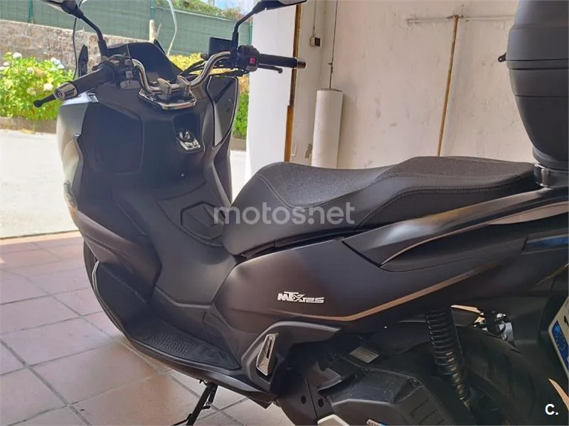 QJ Motor MTX 125 - Vista 9