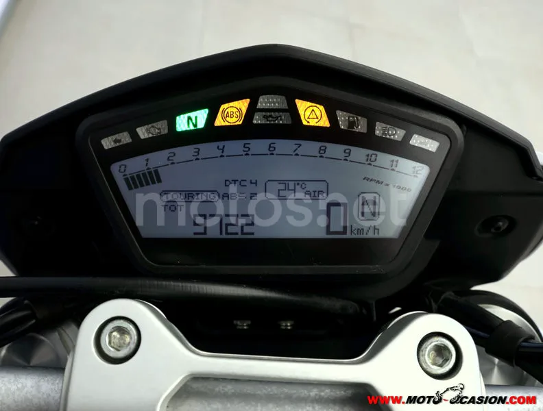 Ducati Hypermotard 939 - Vista 11