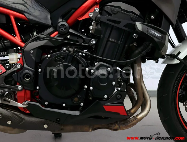 Kawasaki Z900 - Vista 5