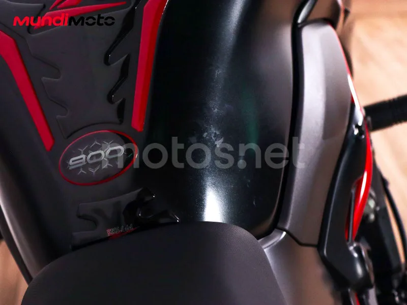 Kawasaki Z900 - Vista 13