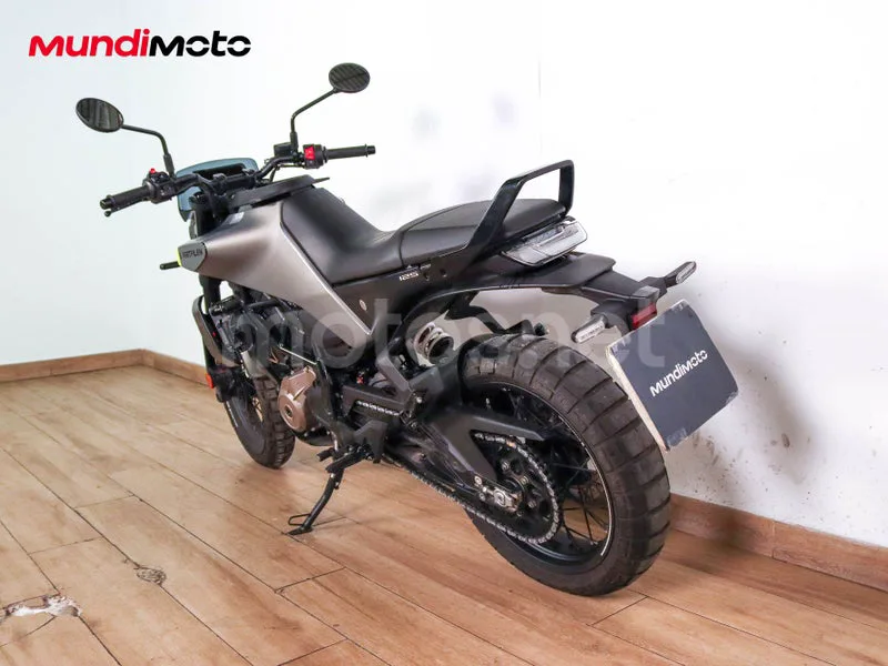 Husqvarna Svartpilen 401 - Vista 8