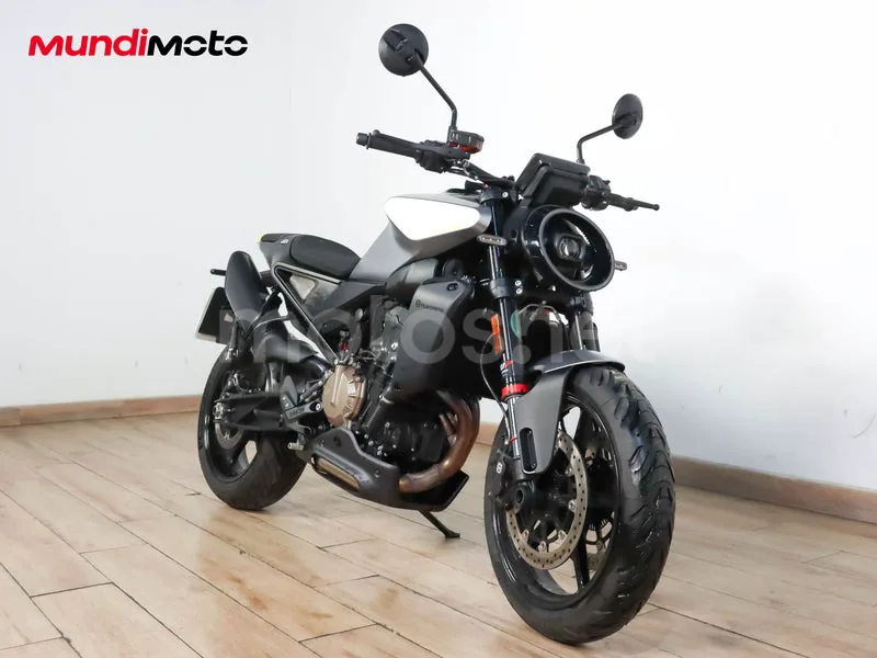 Husqvarna Vitpilen 801 6499 € 2025 Madrid - 2