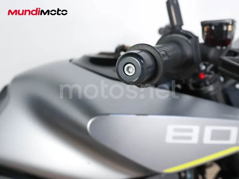 Husqvarna Vitpilen 801 - Vista 14