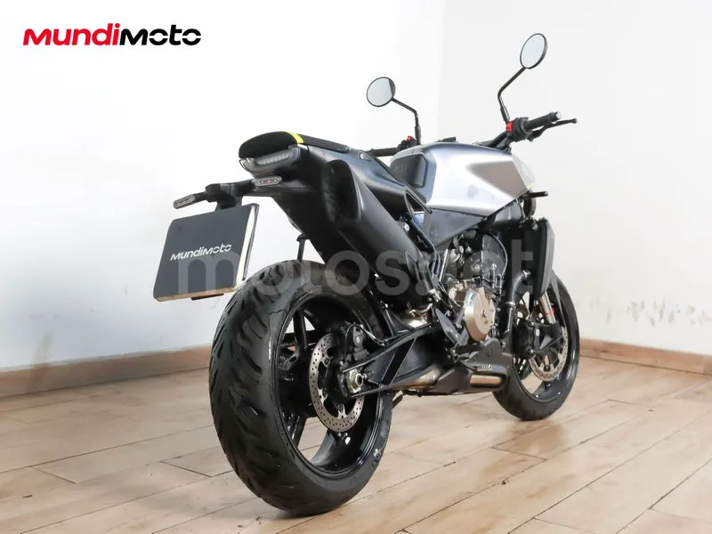 Husqvarna Vitpilen 801 - Vista 3