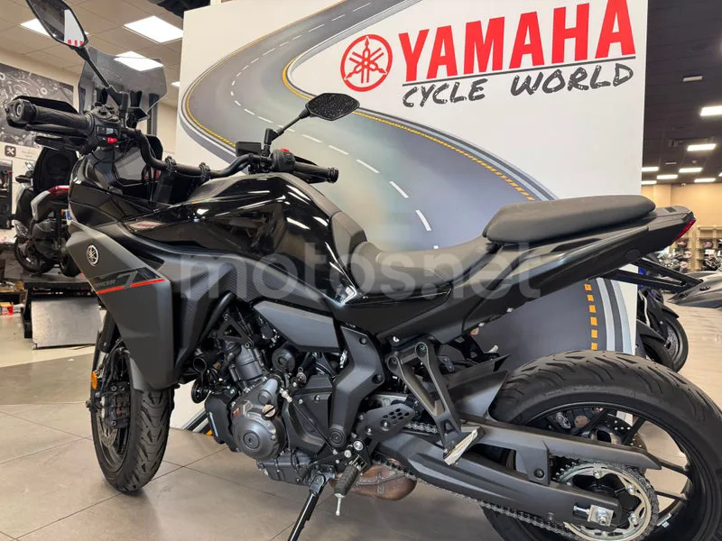 Yamaha Tracer 7 - Vista 6