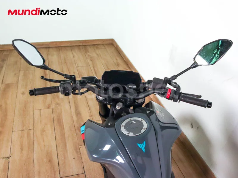 Yamaha MT-125 - Vista 11