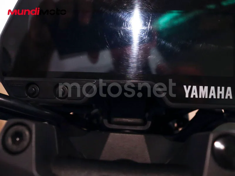 Yamaha MT-125 - Vista 17