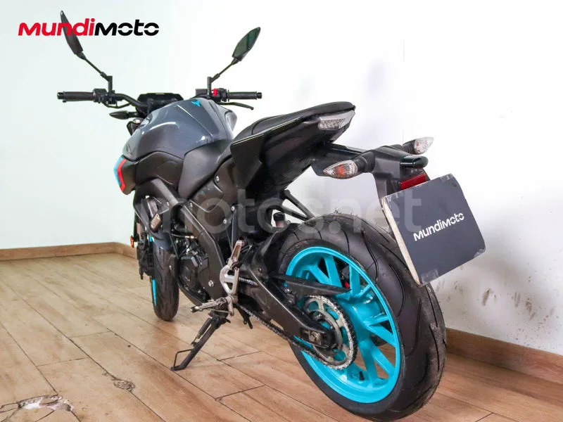 Yamaha MT-125 - Vista 8