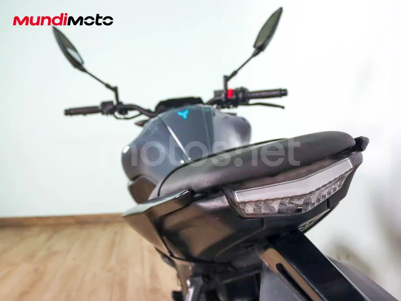 Yamaha MT-125 - Vista 9