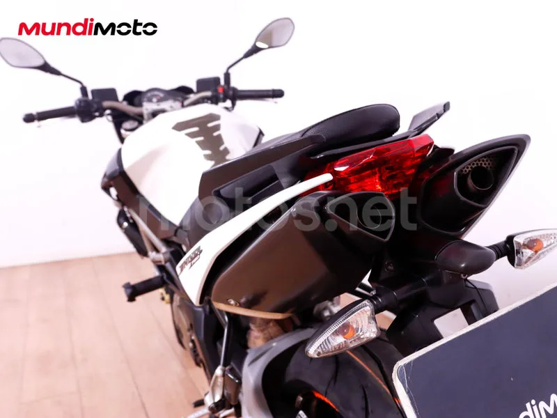 Aprilia Shiver 750 - Vista 9