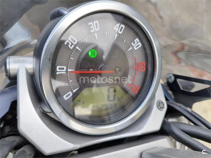 Yamaha MT-01 - Vista 6