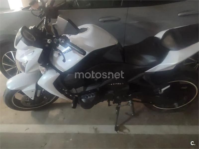 Kawasaki Z750 2700 € 2009 Girona - 2
