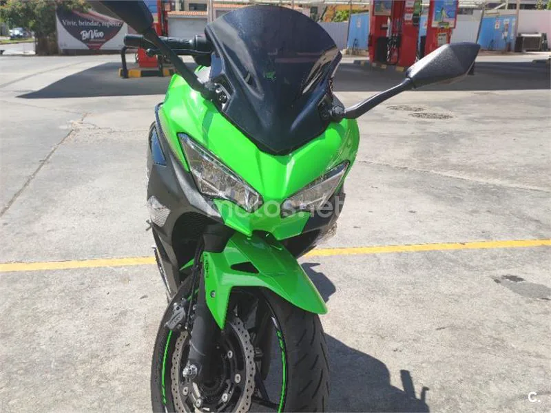 Kawasaki Ninja 400 - Vista 5