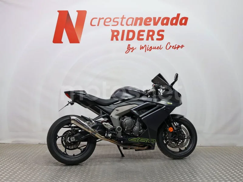 Triumph Daytona 660 - Vista 11