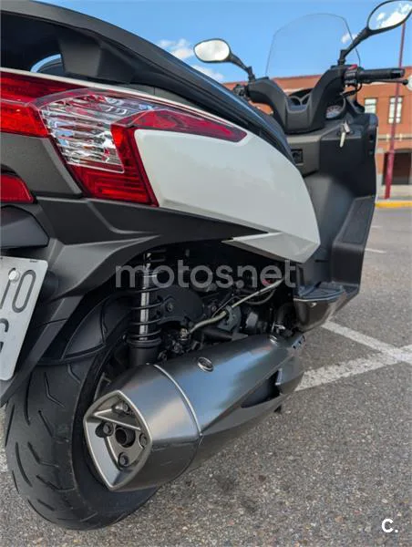 Kymco Super Dink 300 - Vista 12