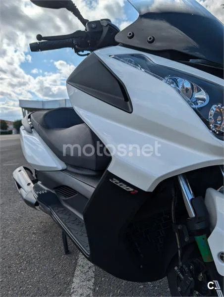 Kymco Super Dink 300 - Vista 17