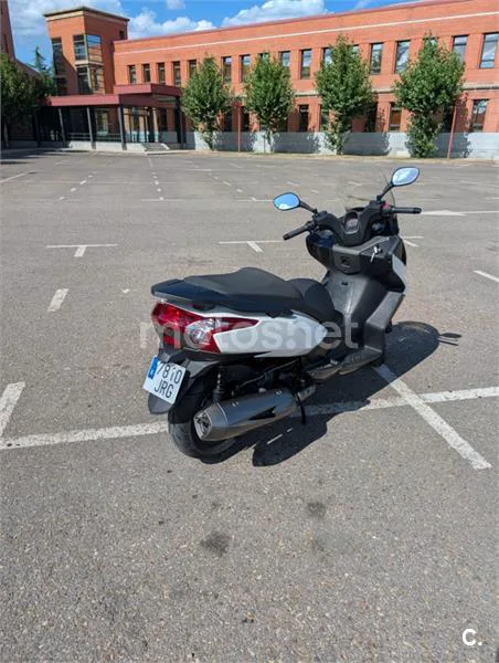 Kymco Super Dink 300 - Vista 4