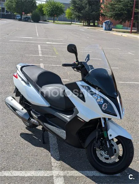 Kymco Super Dink 300 - Vista 6