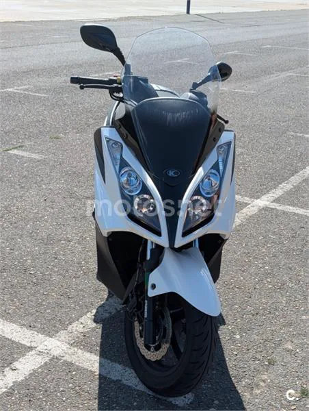 Kymco Super Dink 300 - Vista 7