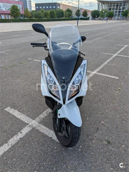 Kymco Super Dink 300 - Vista 10