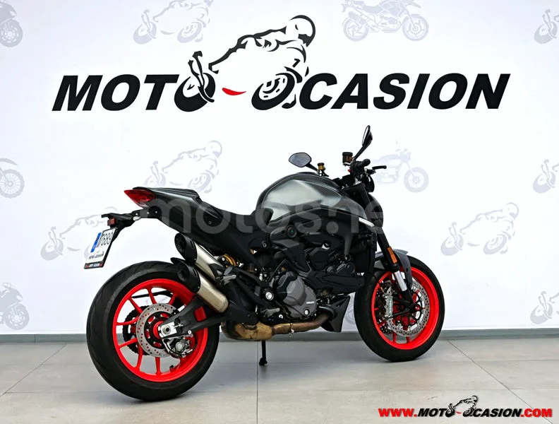 Ducati Monster - Vista 3