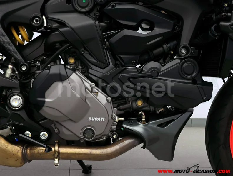 Ducati Monster - Vista 5