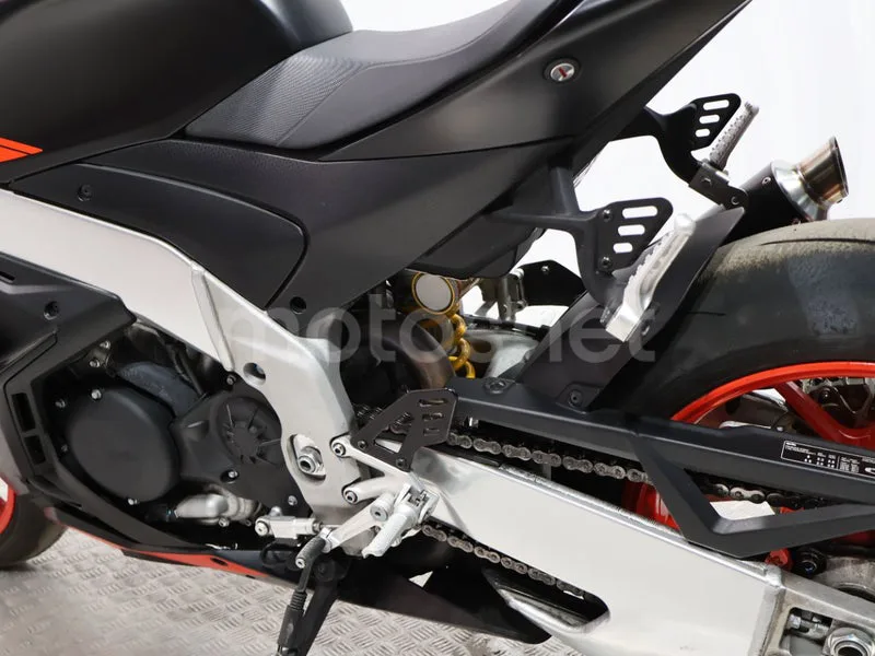 Aprilia RSV4 - Vista 14