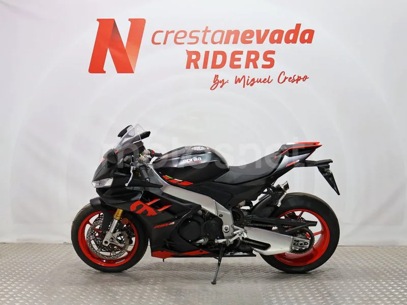 Aprilia RSV4 - Vista 3