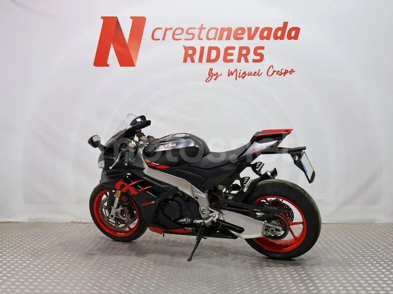 Aprilia RSV4 - Vista 10