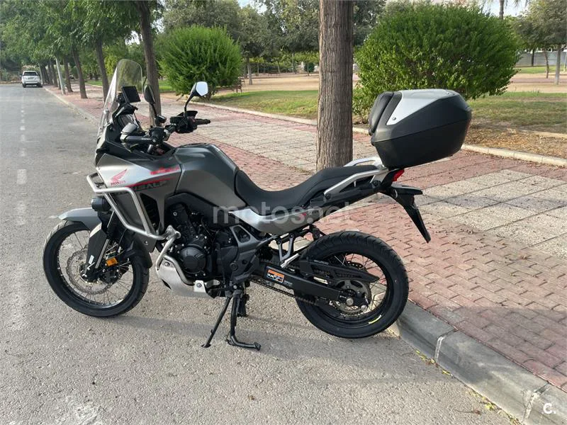 Honda XL750 Transalp - Vista 6