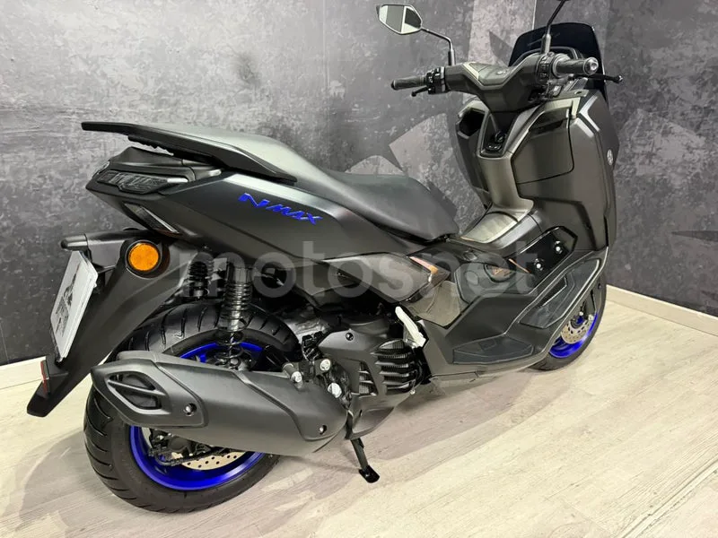 Yamaha NMAX - Vista 8