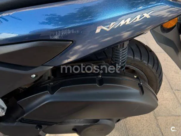 Yamaha NMAX - Vista 17
