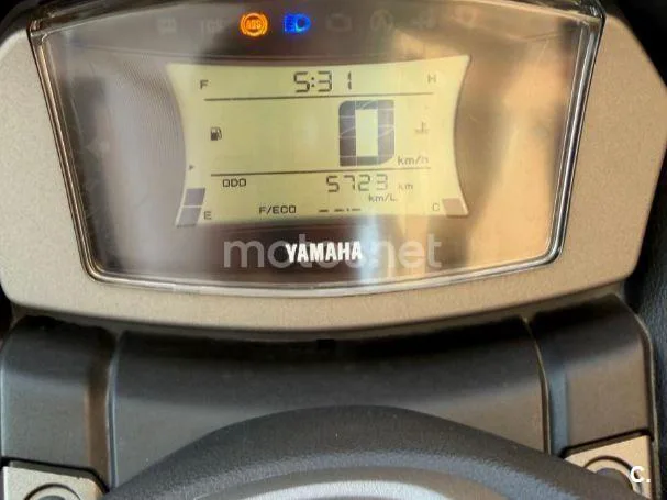 Yamaha NMAX - Vista 8