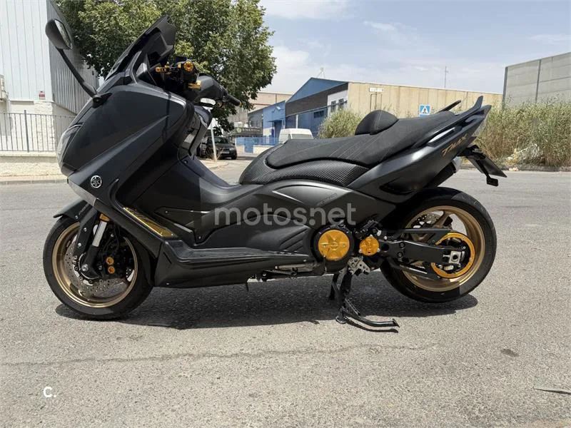 Yamaha TMAX 530 - Vista 4